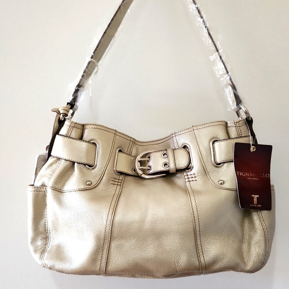 TIGNANELLO NWT Champagne leather purse 💫